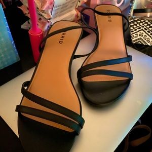 Torrid size ten black heels